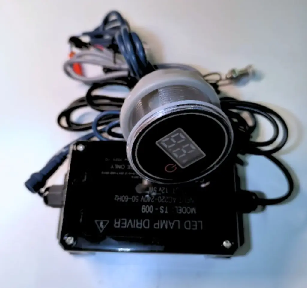 [LTD-01] Temperatūras sensora komplekts ar draiveri (iespējams izmantot kopā ar LED apgaismojumu)